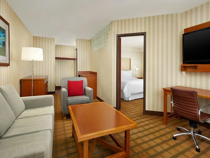 Four Points By Sheraton Edmonton South 3*,