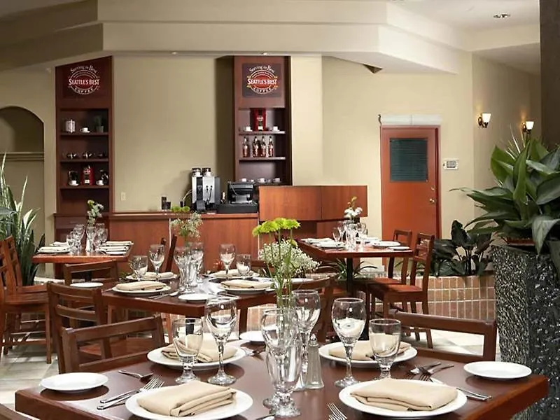 Hotel Four Points By Sheraton Edmonton South