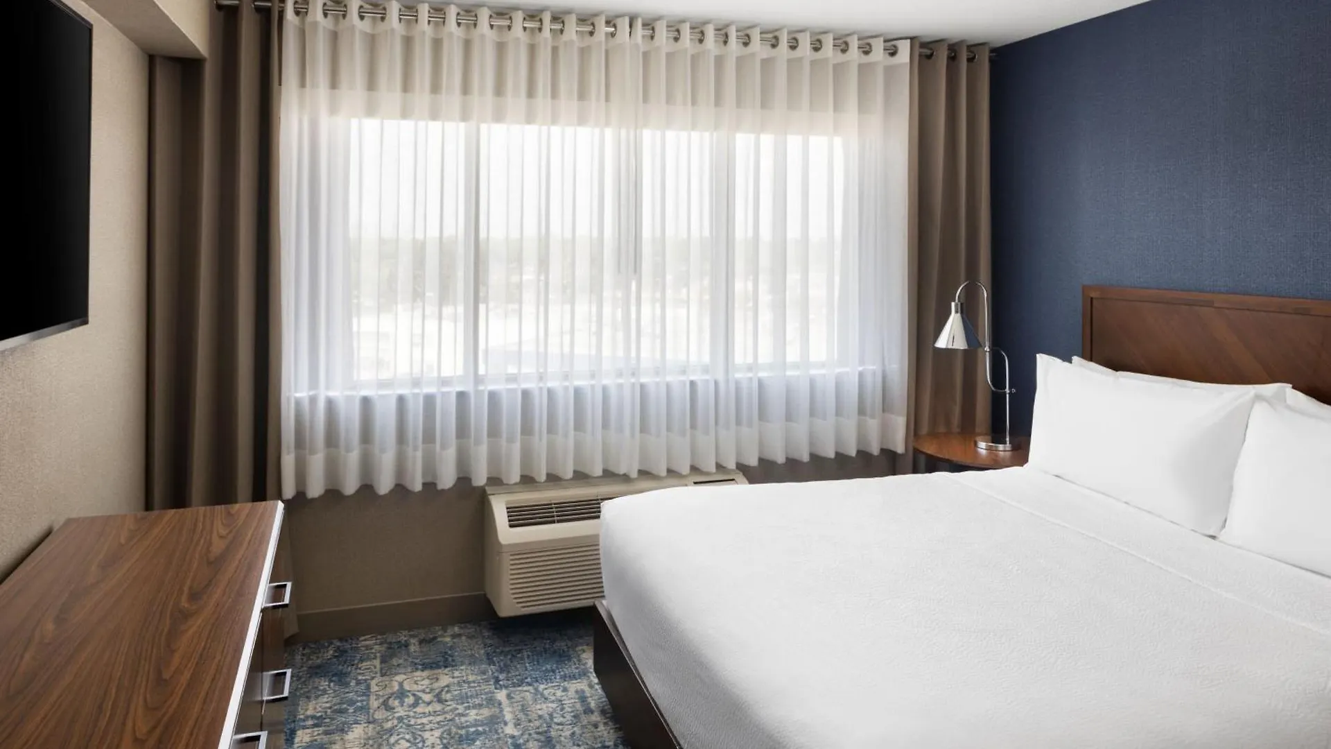 Hotel Four Points By Sheraton Edmonton South