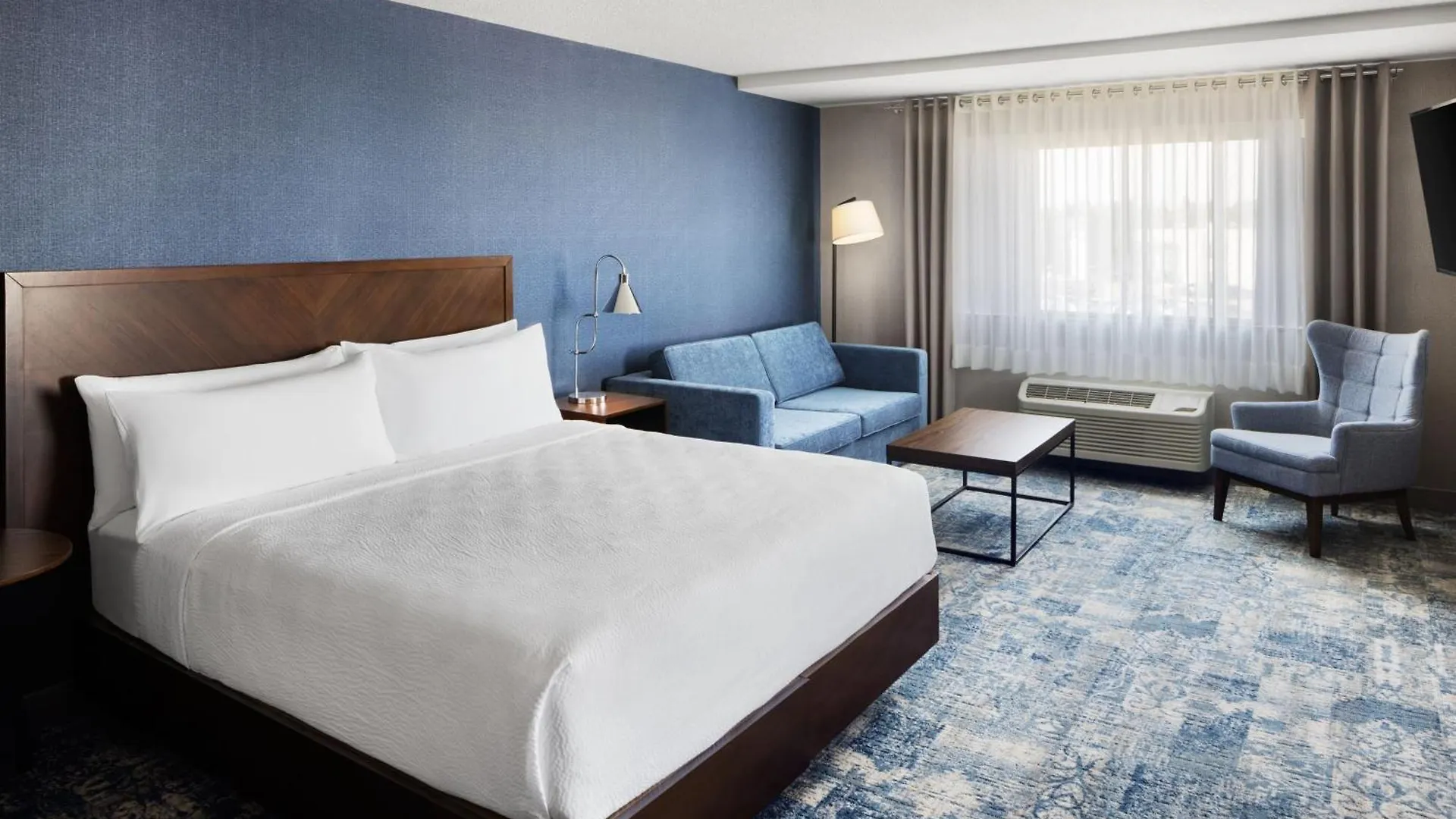 Four Points By Sheraton Edmonton South Hotel