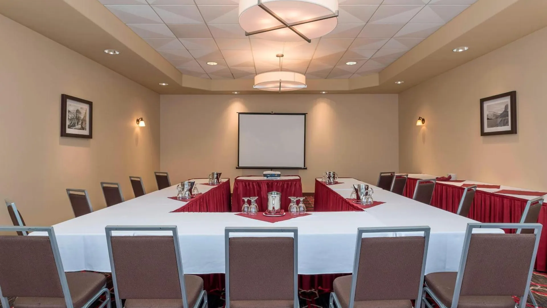 Four Points By Sheraton Edmonton South Hotel