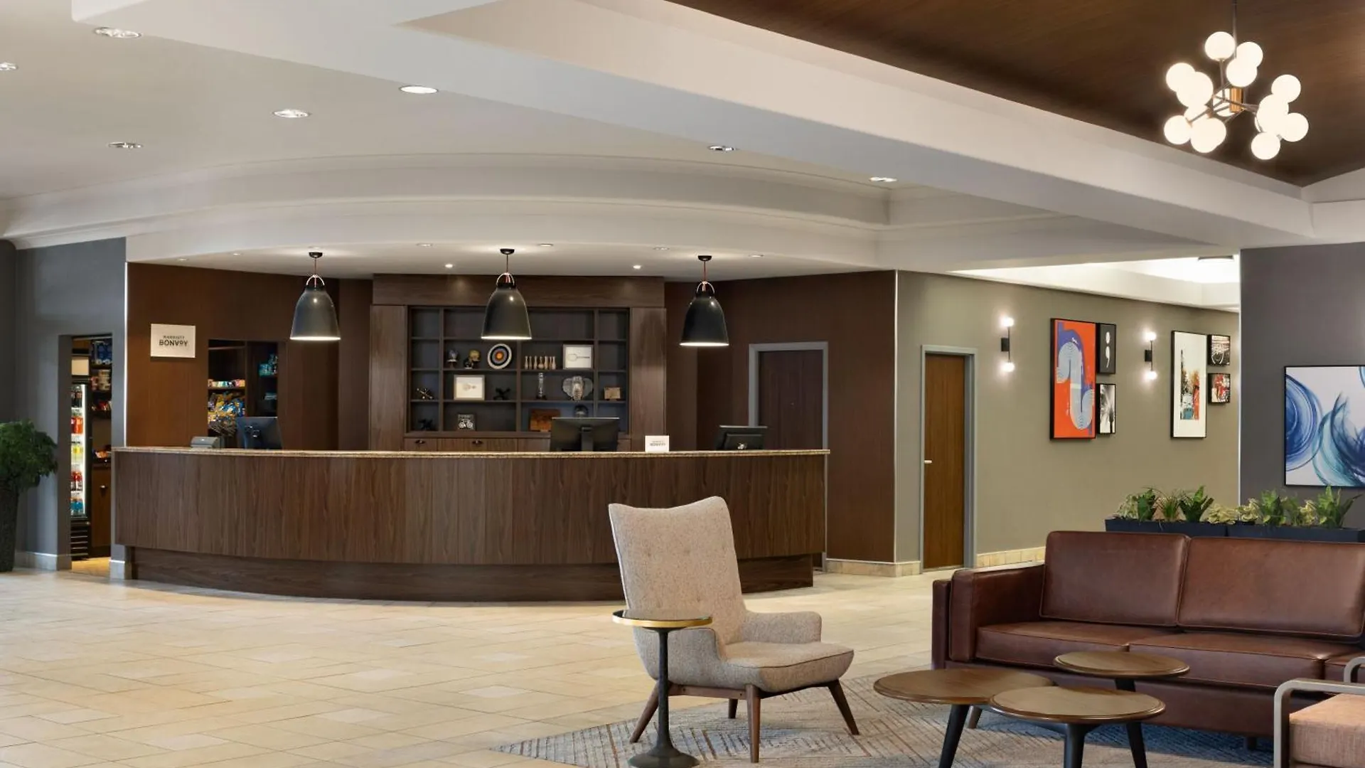 Hotel Four Points By Sheraton Edmonton South