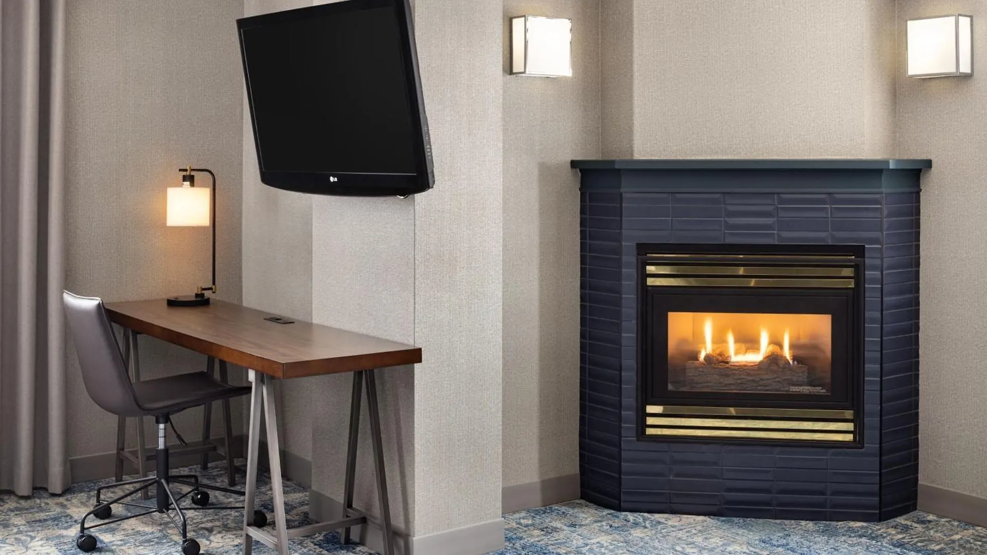 Four Points By Sheraton Edmonton South Hotel