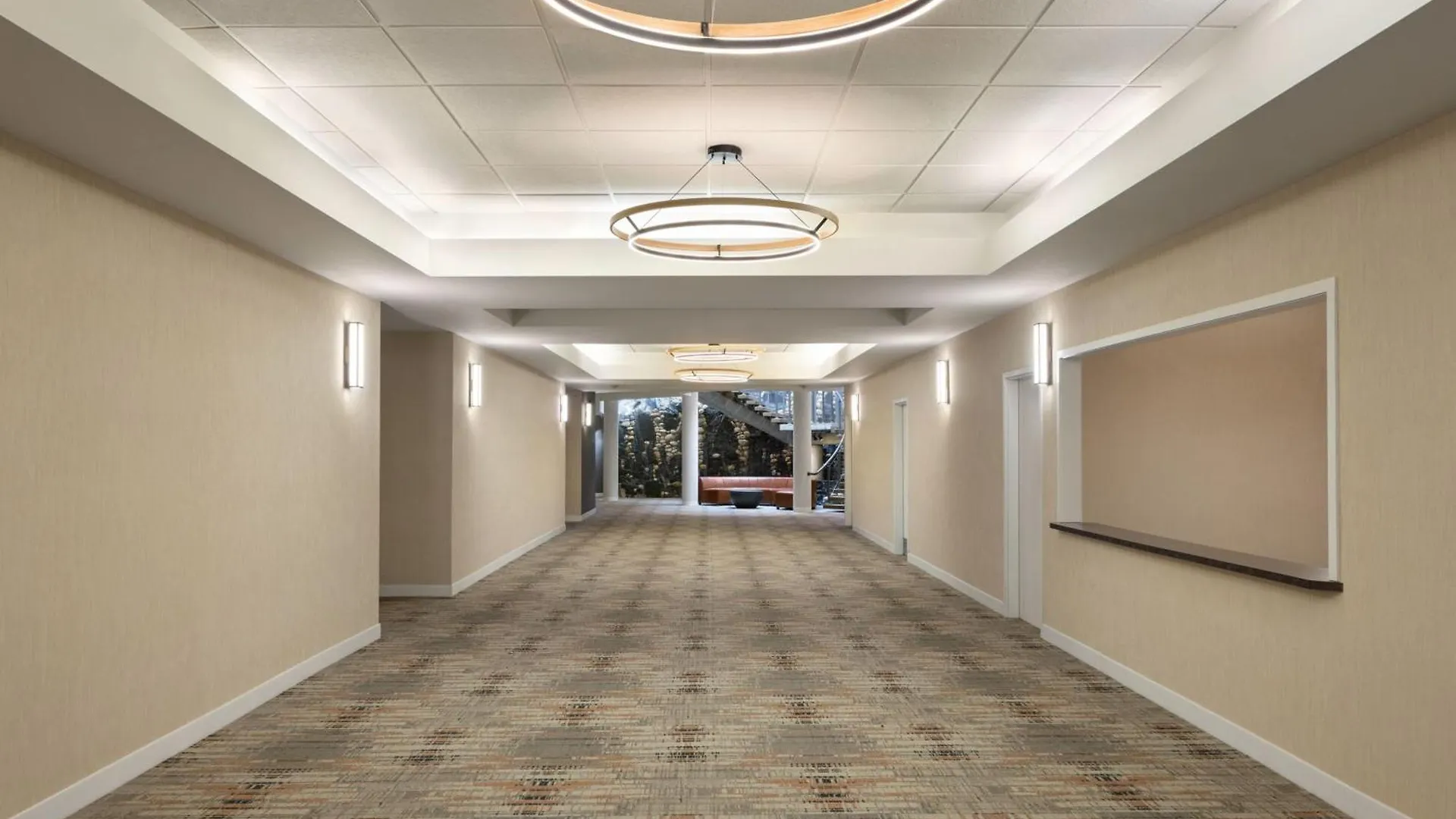Four Points By Sheraton Edmonton South