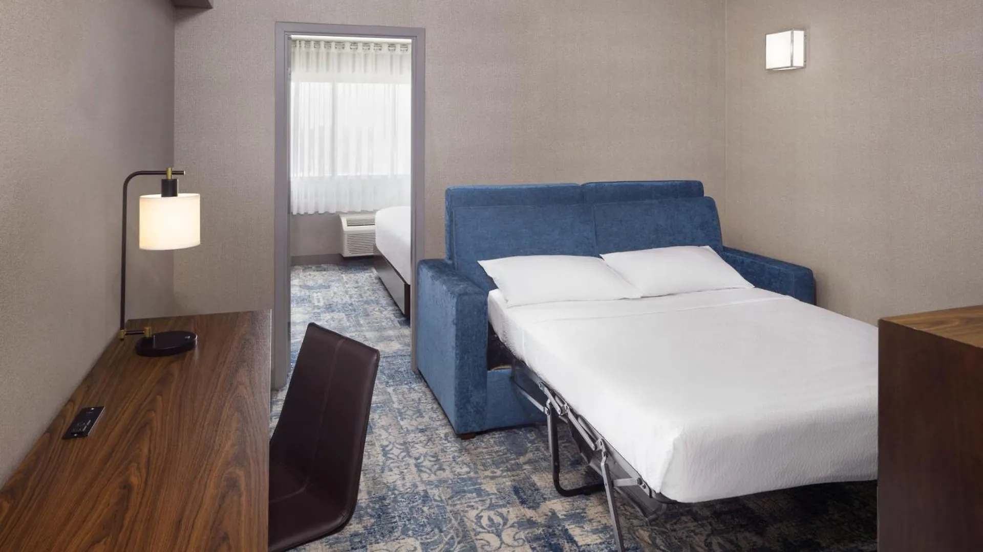 Four Points By Sheraton Edmonton South Hotel